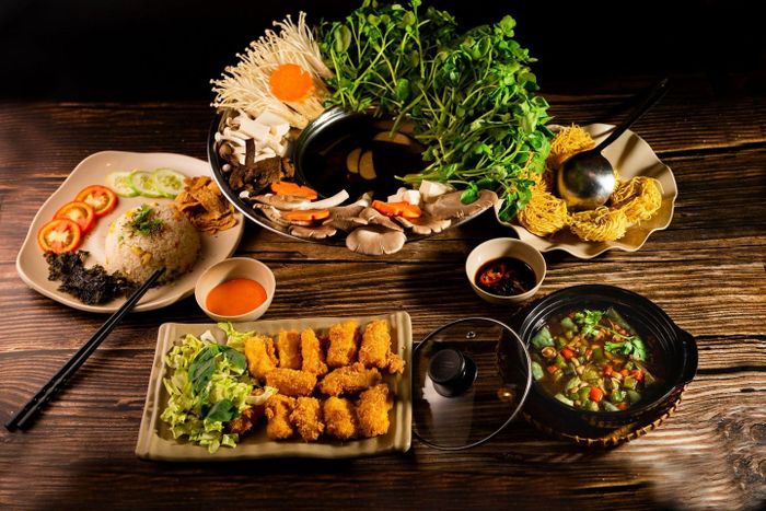 Hình ảnh ấn tượng về không gian Quán Chay Hoài Thương