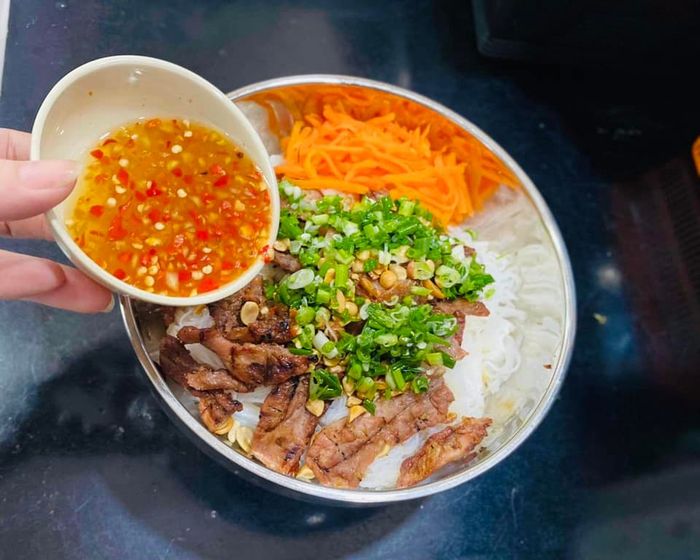 Không gian thoáng đãng và cách phục vụ chuyên nghiệp tại chi nhánh Kiều Bảo