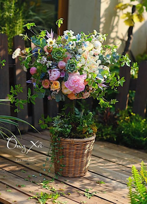 Không gian trưng bày đầy nghệ thuật tại Tiệm Hoa Ông Xã - Ảnh 2