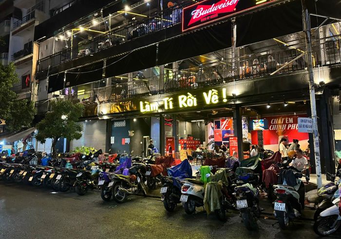 Làm Tí - Food & Beer - Góc nhìn toàn cảnh không gian ẩm thực đẳng cấp