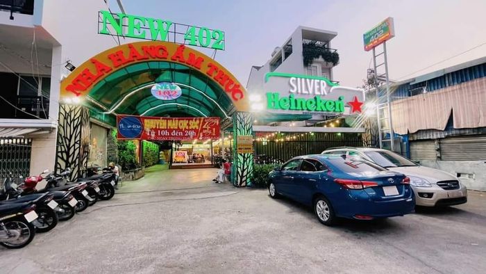 Không gian sang trọng tại Nhà Hàng New 402
