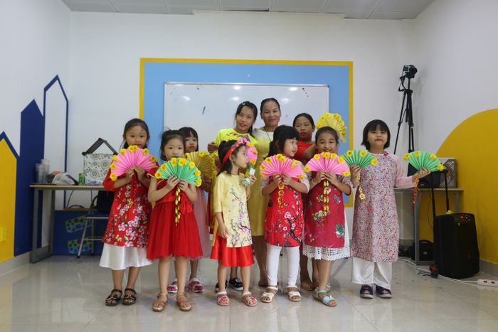 Hình ảnh lớp học tương tác tại Triangle English