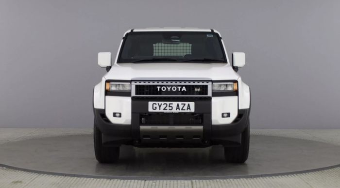 Land Cruiser 2.JPG