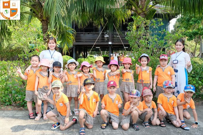 Hình ảnh sinh hoạt vui chơi tại Trường Mầm non Thần Đồng Việt