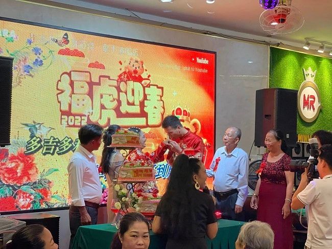Trải nghiệm ẩm thực độc đáo tại Nhà hàng Minh Râu