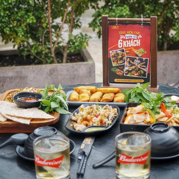 Làm Tí - Food & Beer - Không gian ẩm thực sang trọng với view bờ kè ấn tượng