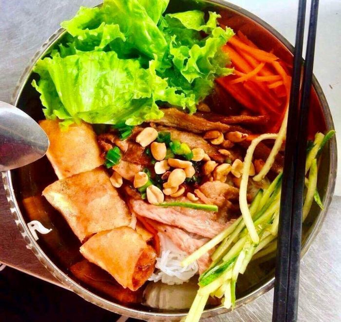 Không gian ấm cúng tại quán Kiều Bảo 4 - Ảnh 2