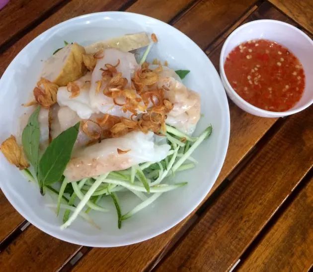Bánh cuốn ngon tại Quận 3 với mức giá cực kỳ phải chăng.