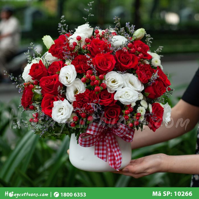 Những mẫu hoa tươi sáng tạo độc quyền tại Hoayeuthuong.com