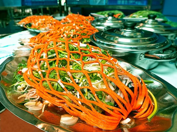 KHÁM PHÁ NHÀ HÀNG HƯƠNG SEN qua góc nhìn nghệ thuật ảnh 2