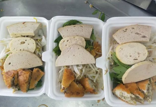 Bánh cuốn ngon tại Quận 3 với mức giá cực kỳ phải chăng.