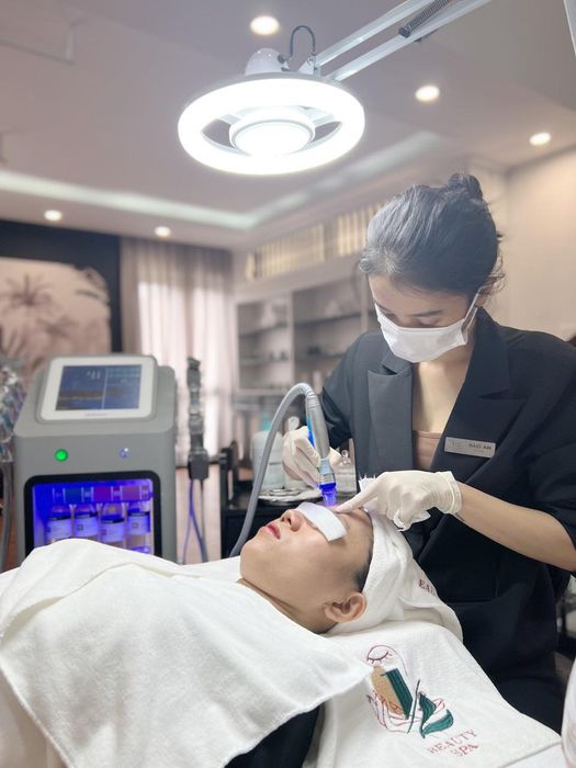 Phòng điều trị tiêu chuẩn 5 sao tại 1/2 Beauty Spa in Hue