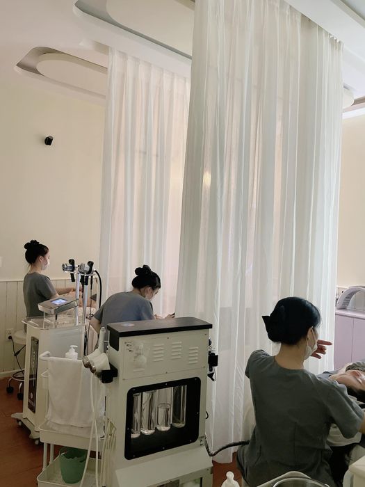 Hệ thống máy móc hiện đại tại Chi Skin Clinic Spa