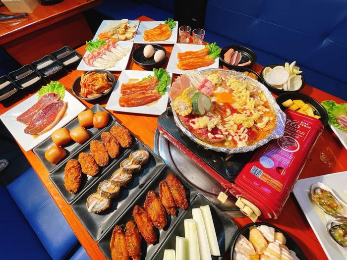 Bữa tiệc buffet nướng-lẩu đa dạng tại BuSan BBQ