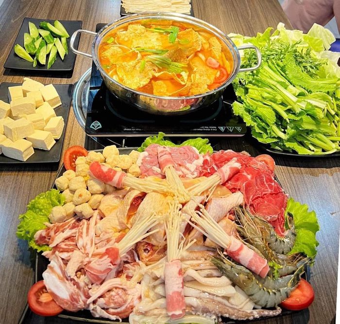 Bữa tiệc buffet nướng-lẩu đa dạng tại Home BBQ Nga Sơn