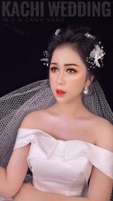 Ảnh cô dâu rạng ngời tại Kachi Bridal