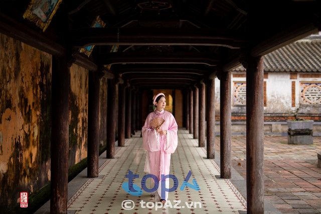 Hoa Nghiêm - Tinh hoa phục trang cố đô