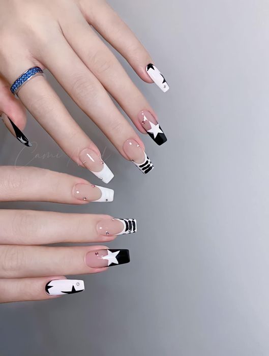 Hình ảnh CAMI Nail - Không gian sang trọng