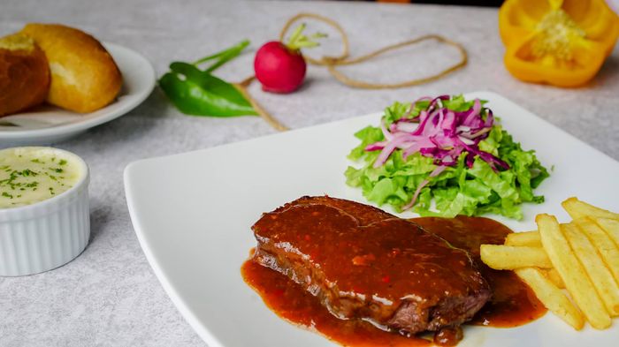 Bít tết sốt nấm thượng hạng - kiệt tác ẩm thực tại PapaSteak