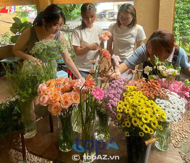 Học viện đào tạo hoa nghệ thuật Lily Academy tại Hà Nội