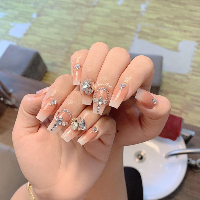 Hình ảnh không gian sang trọng tại Hoài Nail