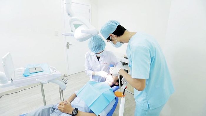 Hình ảnh quy trình nhổ răng khôn tại Nha Khoa Đại Nam Sài Gòn