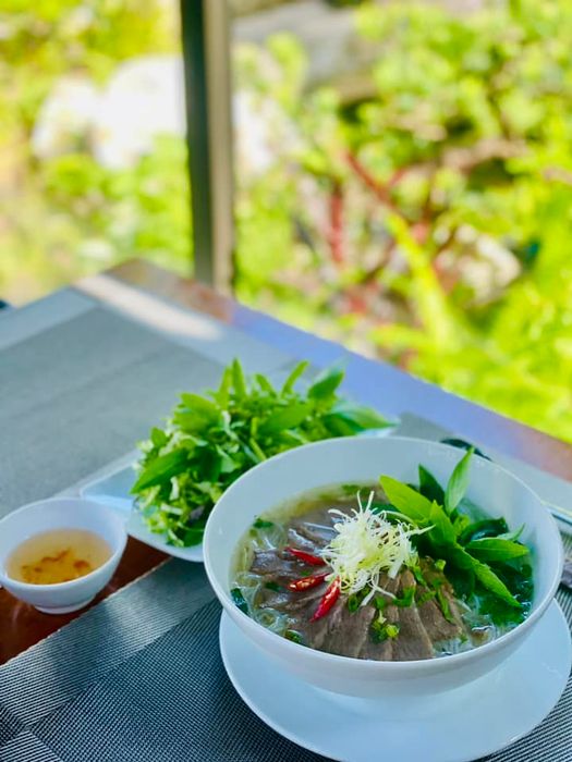 Món ăn mang đậm hương vị Việt Nam tại Ta Garden Coffee & Restaurant