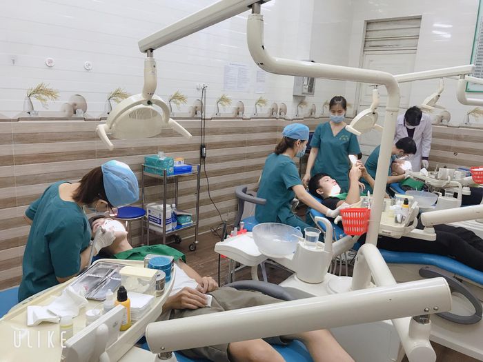 Hình ảnh cơ sở vật chất hiện đại tại Nha Khoa Thẩm Mỹ Việt Pháp