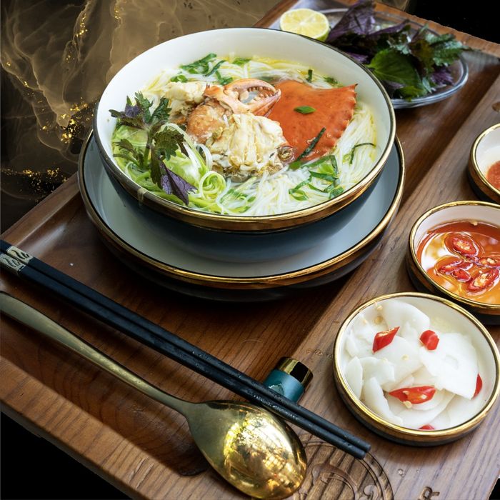 Bún cua biển tại Nhà Hàng Bigfamer, món ăn đậm đà, hấp dẫn được nhiều thực khách yêu thích mỗi khi ghé qua.