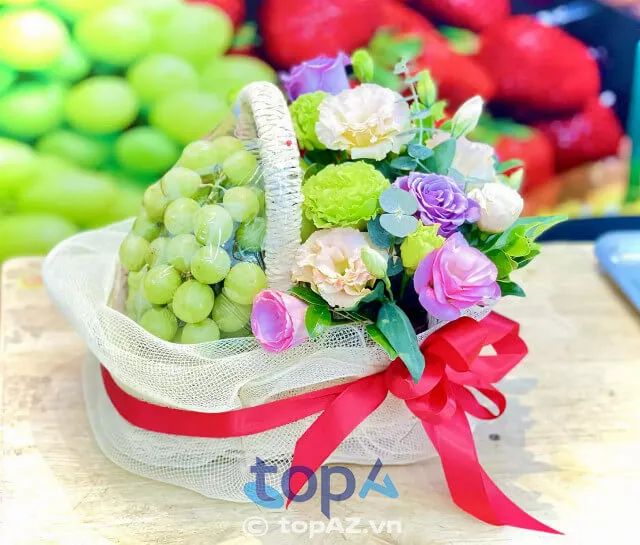 FLoLi - Nét tinh tế trong từng giỏ trái cây chia buồn