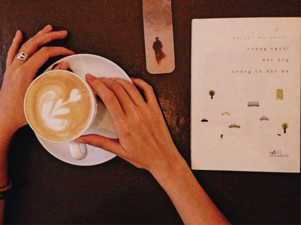 Hình ảnh bìa sách Những Trái Tim Cô Đơn