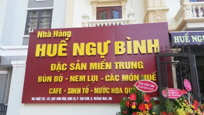 Không gian ấm cúng của quán Ngự Bình