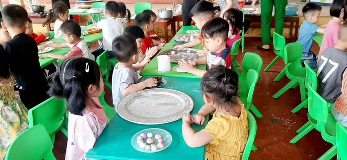 Không gian xanh mát tại khuôn viên Trường Mầm Non Đại Phạm
