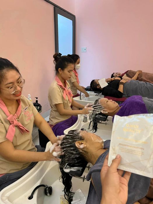 Không gian sang trọng đậm chất Ấn Độ tại Beauty Salon Đông Đông 1