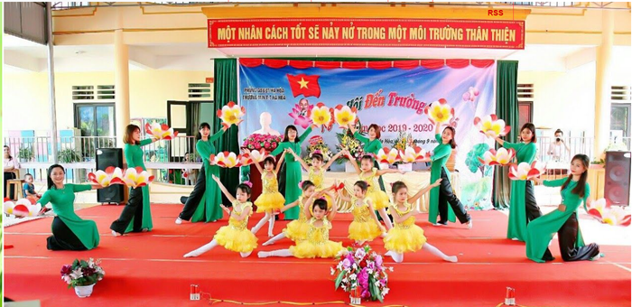 Khuôn viên xanh mát với cơ sở vật chất hiện đại tại Trường Mầm Non Thị trấn Hạ Hòa