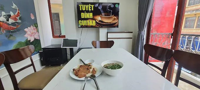 Hình ảnh tô bún bò Huế thơm ngon tại quán số 34