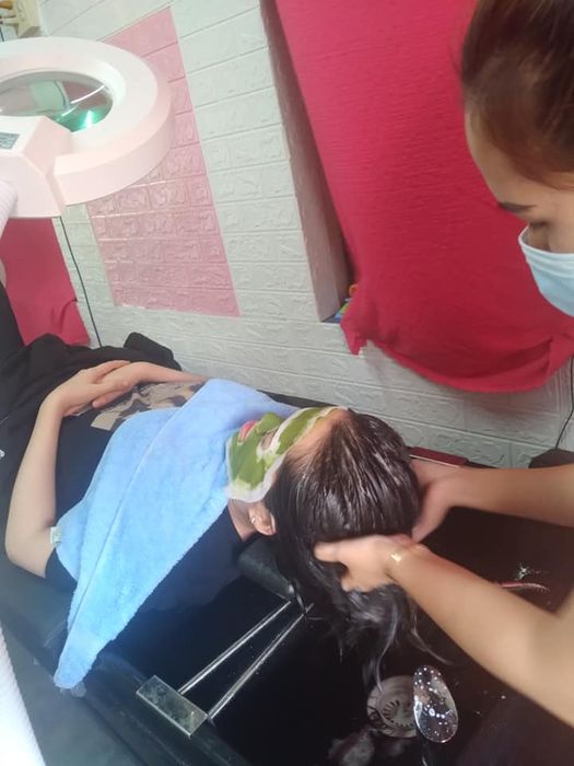 Quy trình gội đầu dưỡng sinh cao cấp tại Nguyễn Vi Spa