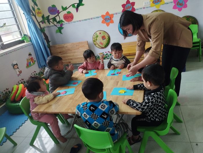 Hoạt động vui chơi sáng tạo của các bé tại Trường Mầm non Lệnh Khanh