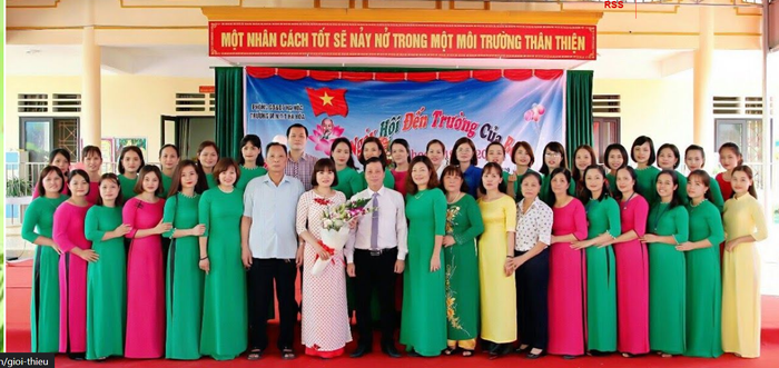 Giờ học ngoài trời đầy thú vị tại Trường Mầm Non Thị trấn Hạ Hòa