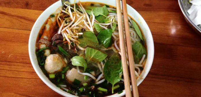 Hình ảnh không gian ấm cúng tại Bún Bò Huế Tiên Tiên