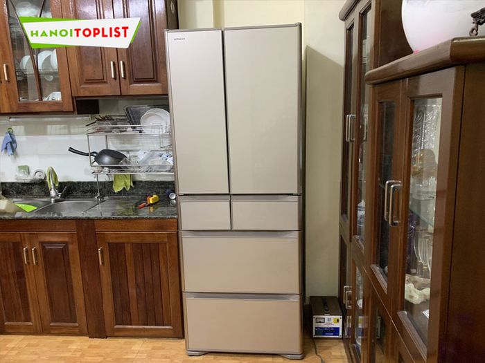 hang-nhat-moi-100v-Tripi