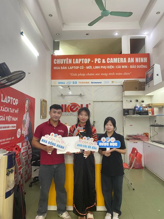 Hình ảnh thực tế tại xưởng sửa chữa Hiếu Computer