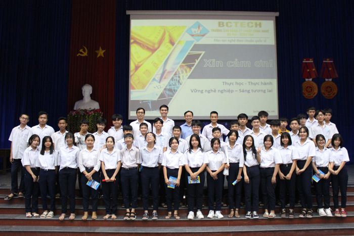 Thư viện hình ảnh xưởng thực hành hiện đại tại Trường Cao đẳng Kỹ thuật Công nghệ BR-VT