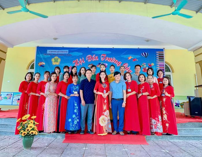 Giờ học sáng tạo cùng các bé tại Trường Mầm non Y Sơn