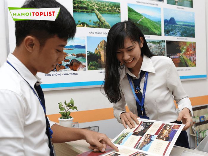 trung-tam-du-lich-viet-thien-tam-dao-tao-dieu-hanh-tour-chuyen-nghiep-Mytour