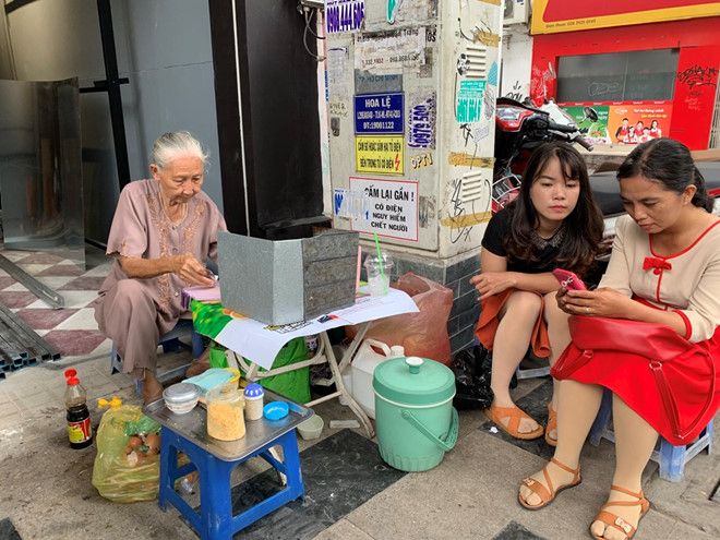 Hình ảnh minh họa: Gánh rau tình nghĩa (Nguồn: Internet)