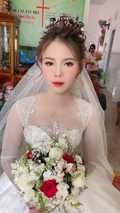 Hình ảnh thứ hai – Echi Hải Yến makeup
