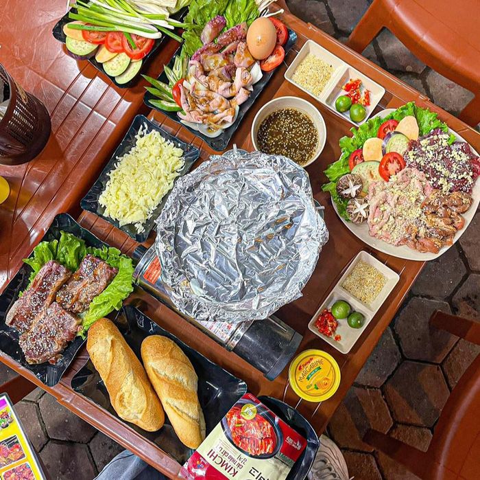 Không gian ấm cúng và món ngon đặc biệt tại Bò Chất Quán - Ảnh 3