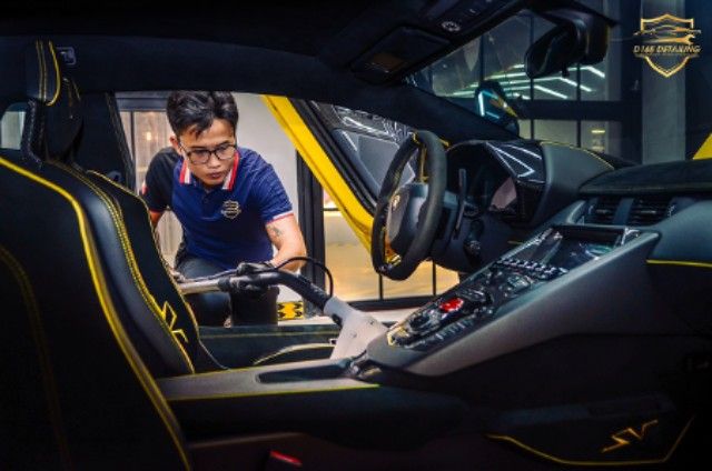D165 Detailing cung cấp dịch vụ chăm sóc xe với giá hợp lý tại TPHCM.