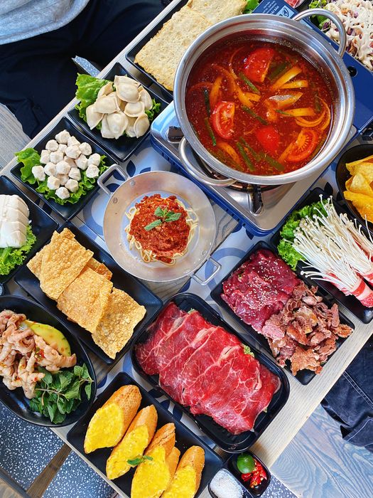 Không gian ấm cúng tại Lẩu & Nướng Ăndeee - Ảnh 1